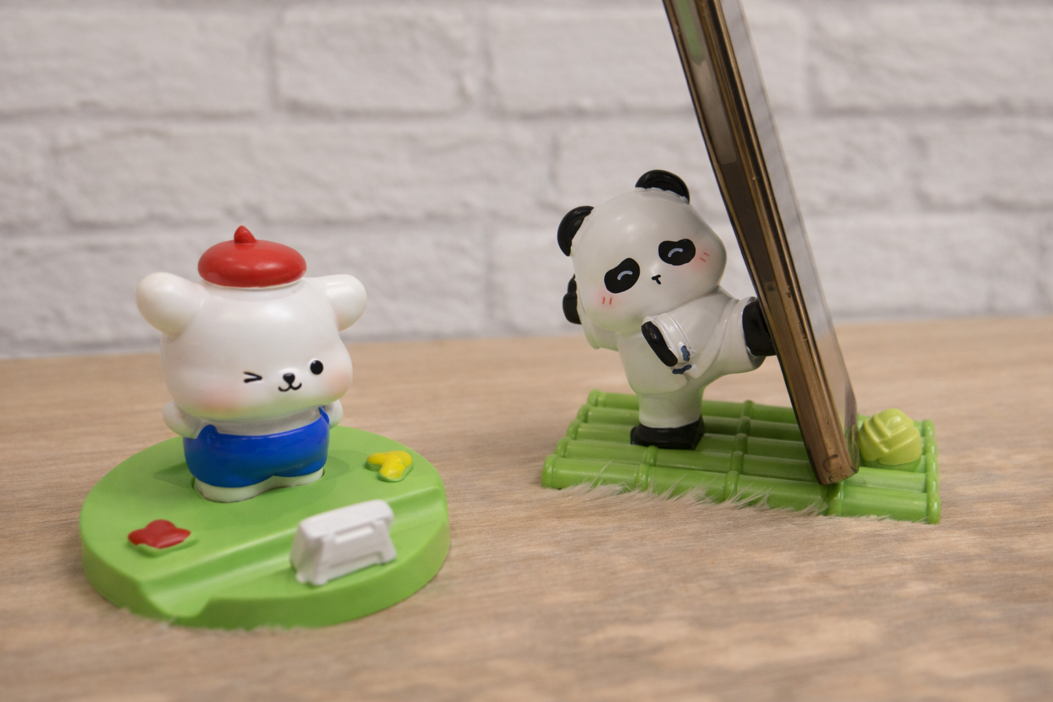 Hand Made Mobile Holder - Image 3